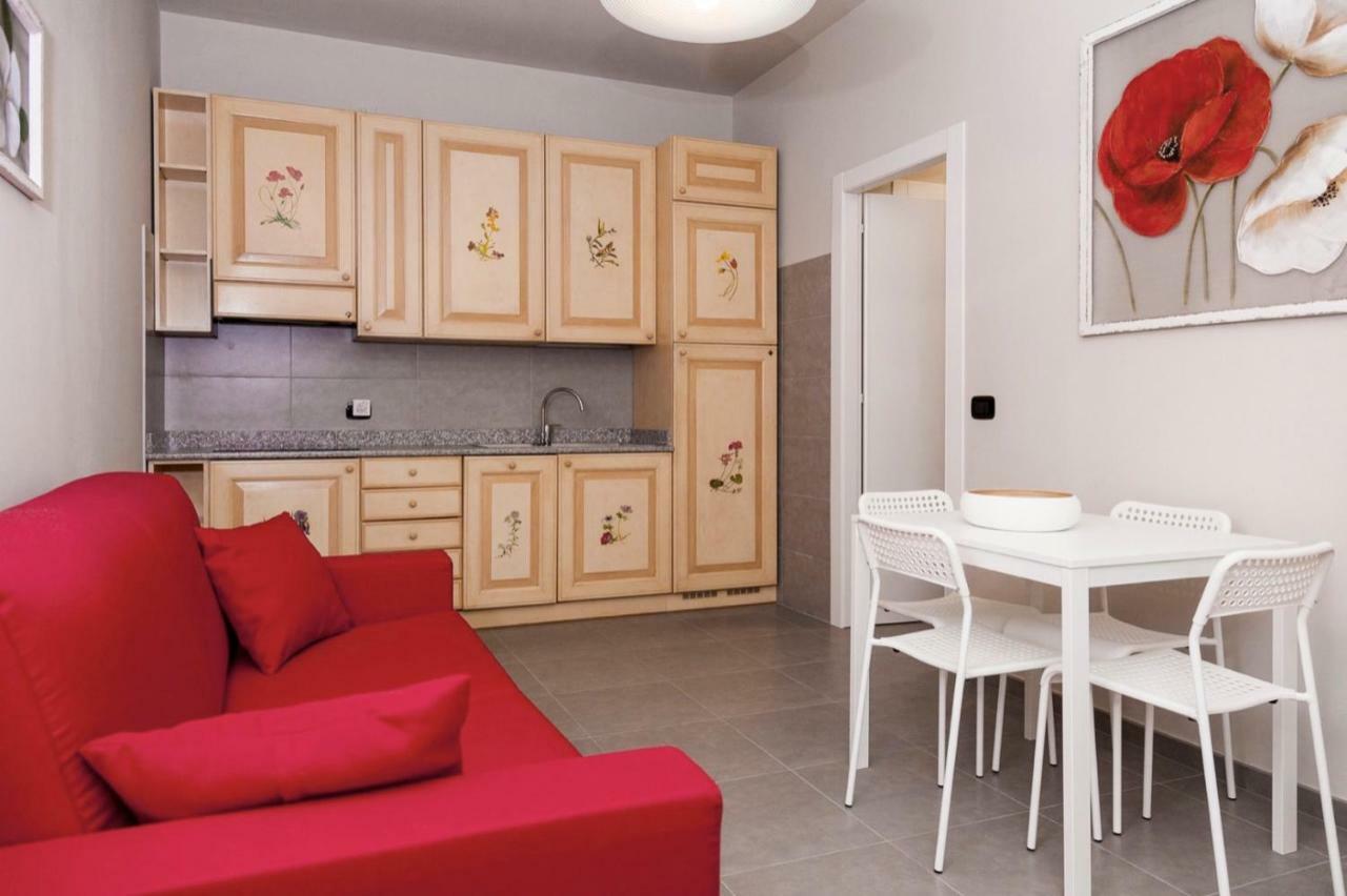 Riviera Hub Hotel Cisano sul Neva Kültér fotó